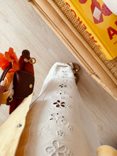 Charger l'image dans la galerie, Jean Florine (victime de son succès .. il revient en stock dans les prochains jours!)