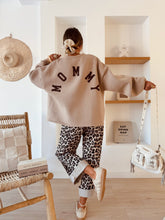 Charger l'image dans la galerie, Sweat Mommy beige (bientôt en réassort!)