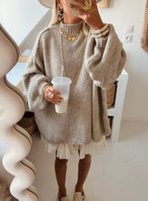 Charger l'image dans la galerie, Pull Calista taupe (réassort dimanche 30/08 à 11h00)