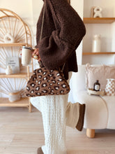 Charger l'image dans la galerie, Sac pochette Charlie marron