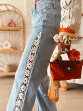 Charger l'image dans la galerie, Jean Cheyenne (victime de son succès .. il revient en stock dans les prochains jours!)