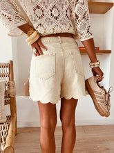 Charger l'image dans la galerie, Short Capri beige