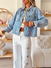 Charger l'image dans la galerie, Veste en jean Laya (victime de son succès..bientôt de retour!)